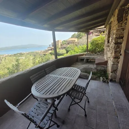 Apartmán With Beautiful Country Village View Porto Rotondo